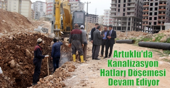 Artuklu'da Kanalizasyon Hatları Döşemesi Devam Ediyor