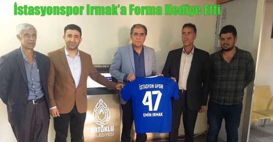 İstasyonspor Irmak’a Forma Hediye Etti