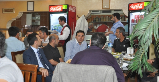 Kızıltepe Barışspor’a Şampiyonluk Yemeği Verildi