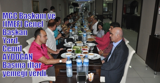 Mezopotamya Gazeteciler Cemiyeti(MGC) Başkanı ve (İMEF) Genel başkan Yardımcısı Cemil AYDOĞAN Basıan  iftar yemeği verdi.