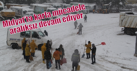 Midyat’ta karla mücadele aralıksız devam ediyor
