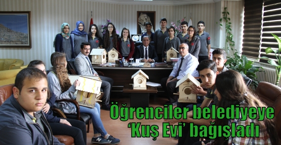 Öğrenciler belediyeye ‘Kuş Evi’ bağışladı