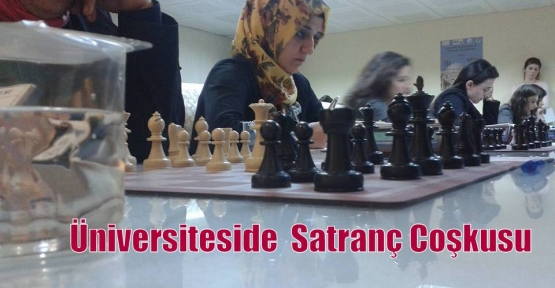 Üniversiteside  Satranç Coşkusu