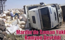 Mardin'de Saman Yüklü Kamyon Devrildi