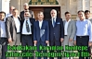 Eski Bakanı Karaman, Kızıltepe Zahireciler Derneğini...