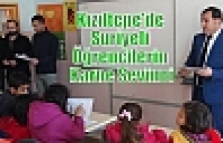 Kızıltepe'de Suriyeli Öğrencilerin Karne Sevinci