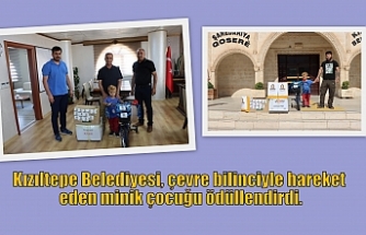 Kızıltepe Belediyesi, çevre bilinciyle hareket eden minik çocuğu ödüllendirdi.